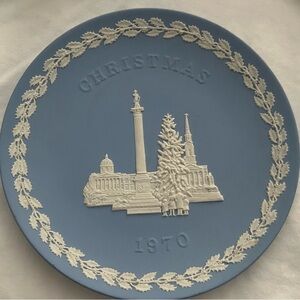 Wedgewood blue plate Christmas 1970